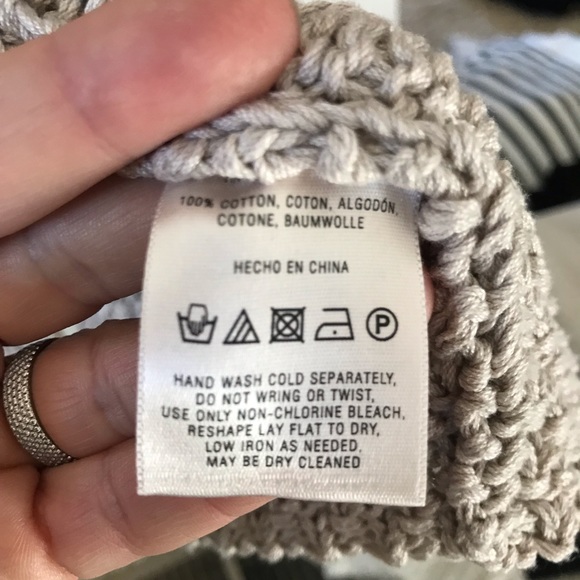 Far Away From Close Cardigan - Picture 4 of 4